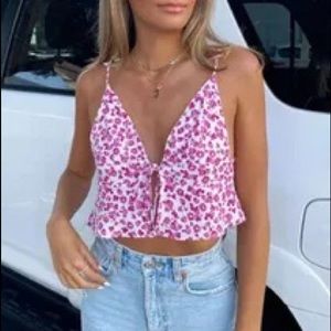 Isabella’s cabinet floral tie top